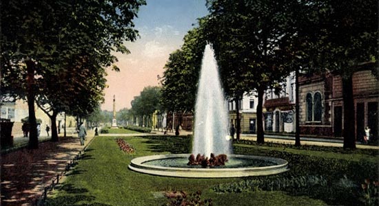 Ostwall-Krefeld-Springbrunnen-Wasserfontaine